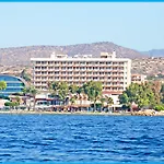 بوزيدونيا بيتش 4* ليماسول