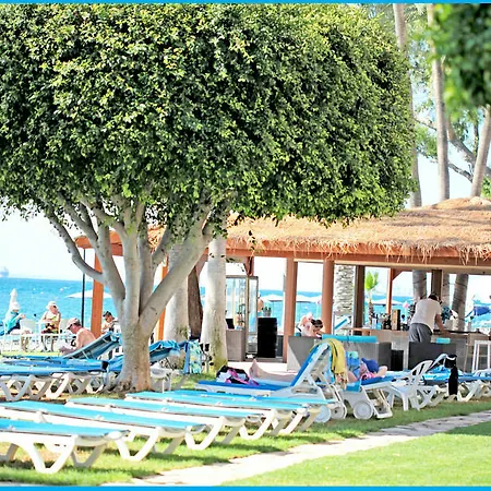 Hotel Poseidonia 4*