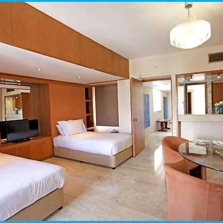 Poseidonia Hotel 4*