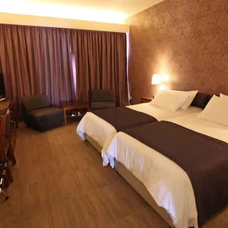 فندق بوزيدونيا بيتش 4*