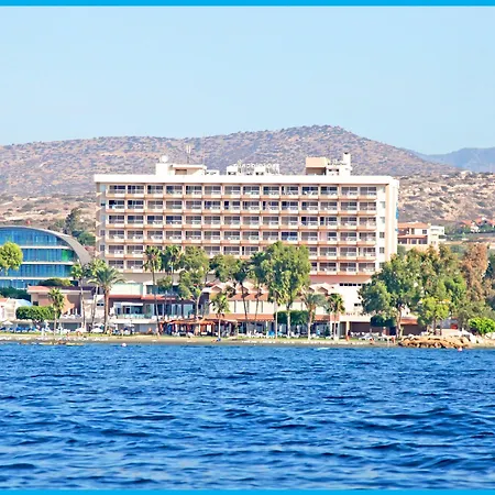 بوزيدونيا بيتش 4* ليماسول