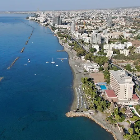 فندق بوزيدونيا بيتش ليماسول