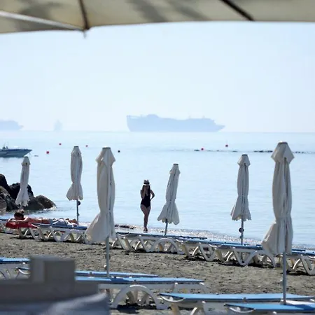 بوزيدونيا بيتش 4* ليماسول
