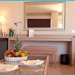Hotel Poseidonia 4*